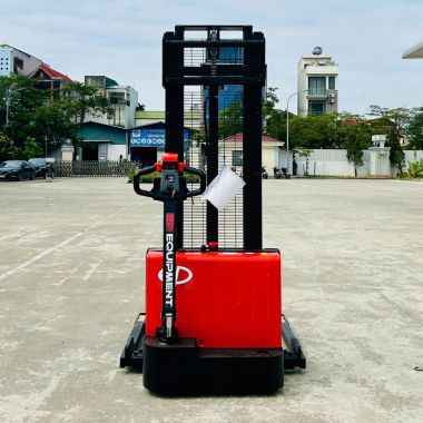 Xe nâng điện Stacker 1,5 tấn Model ESD152