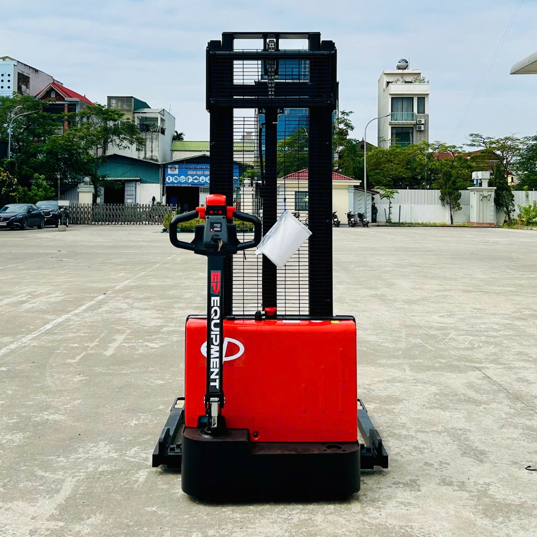 Xe nâng điện Stacker 1,5 tấn Model ESD152